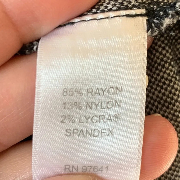 J Jill Wherever Collection Black Geometric Tunic Top Medium Petite MP Travel‎ - Picture 4 of 8